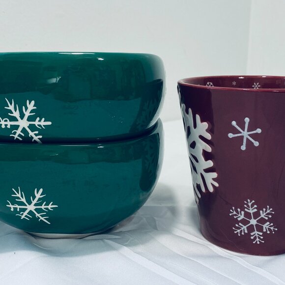 3 Pcs: (2) Holiday Time Santa Bowls + St Nicholas Square Snowflake Mug - Picture 2 of 9